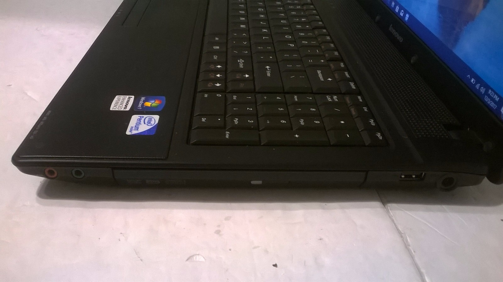 LENOVO G560 15.6 WEBCAM P6100 2.0GHz 3GB RAM 250GB HDD WINDOWS 7 OFFICE 13