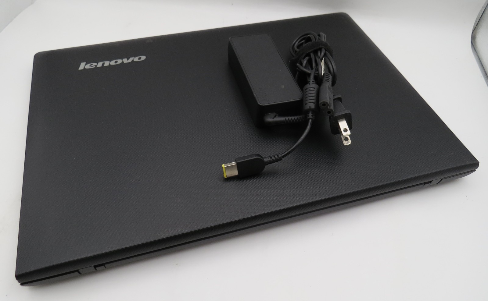 Lenovo G50 | N3530 @ 2.16GHz | 8GB DDR3 | 256GB SSD | 15.6″ | No OS