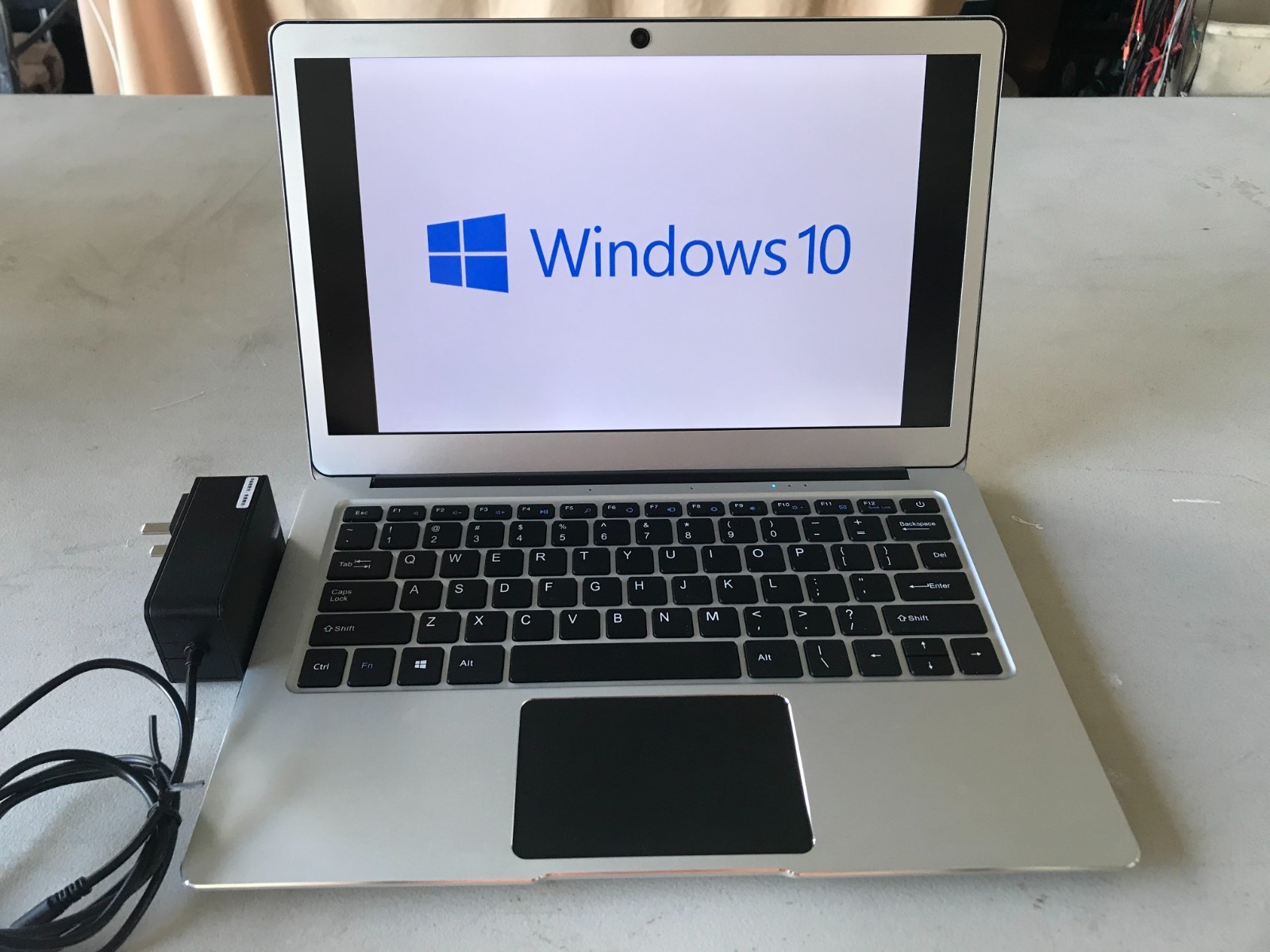 Jumper EZbook 3, 13.3” HD, Intel N3350, 6GB DDR3L, 128GB eMMC