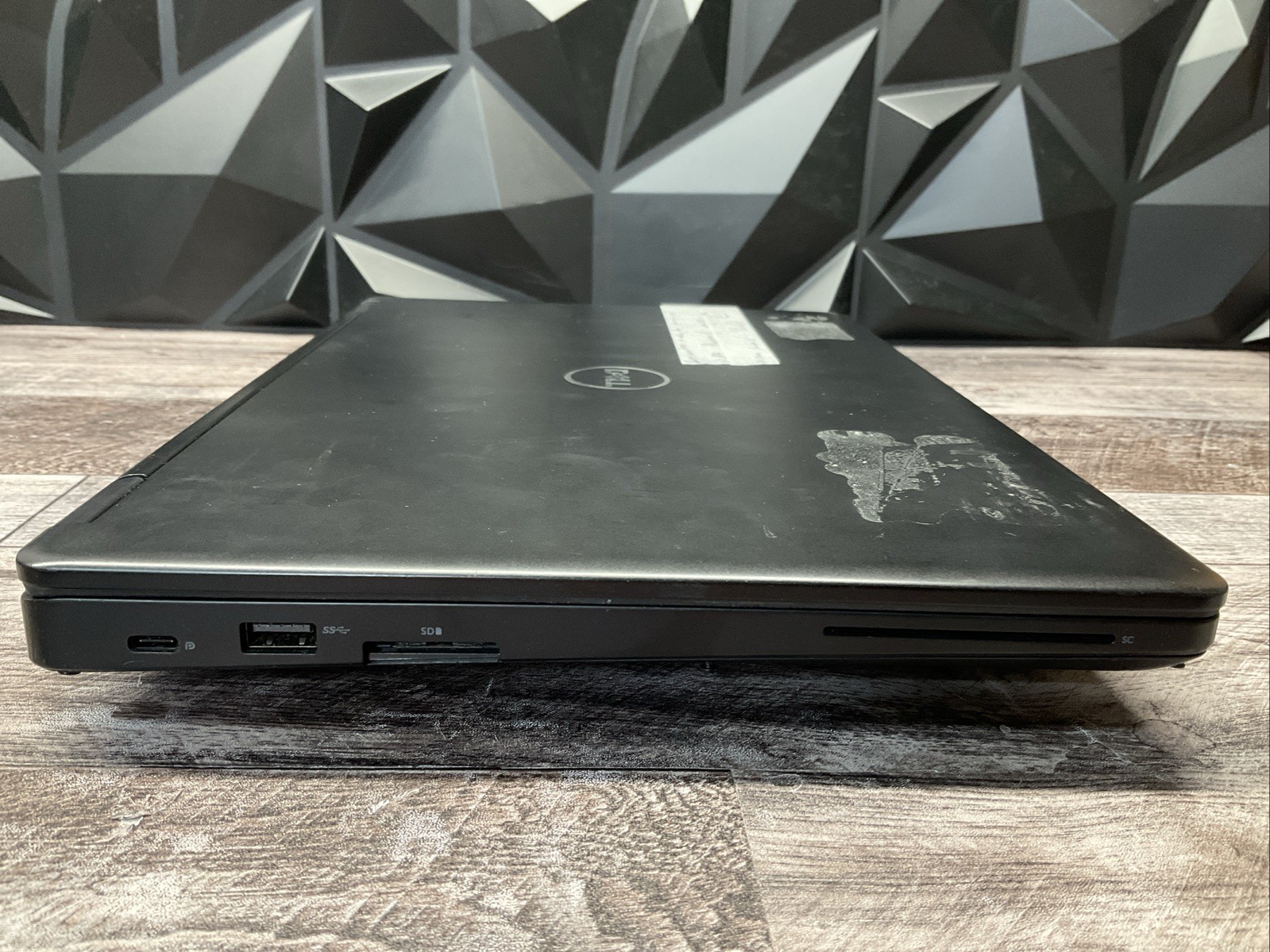 Latitude 5490 / i5 8th / No RAM Laptop Notebook PC / C15