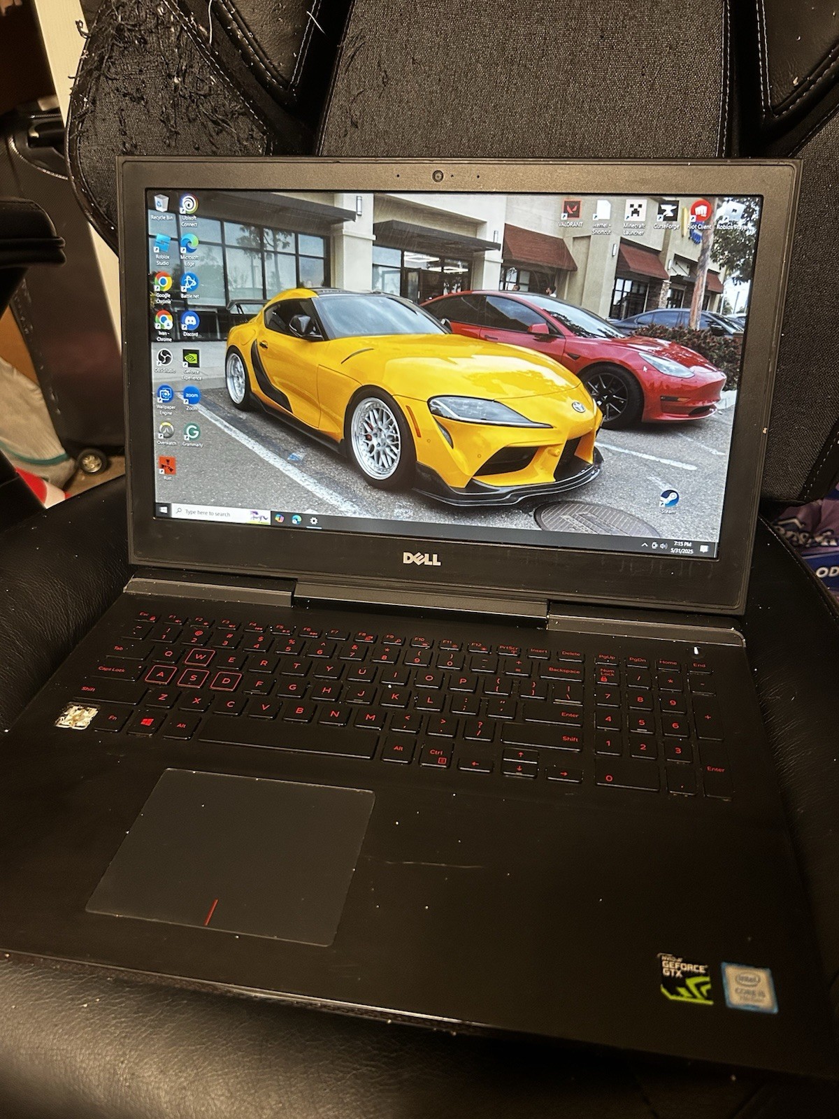 Dell Inspiron 15 7000 Gaming i5-7300HQ 8GB 256NVMe GeForce GTX 1050Ti