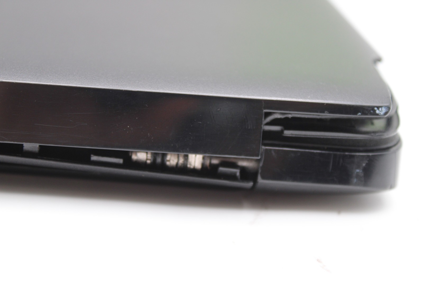 Dell Latitude 3500 i7-8565U @ 1.8 GHz 16GB RAM 256GB SSD No OS *READ
