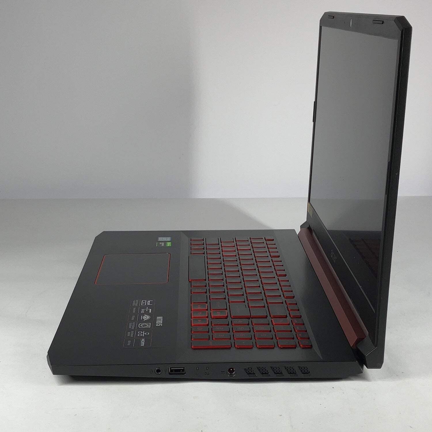 Acer Nitro 5 AN517-51-56YW 17.3″ i5-9300H 8GB RAM 512GB SSD GeForce GTX 1650