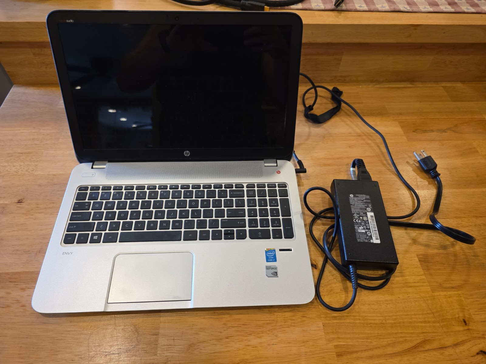 HP ENVY 15 LAPTOP E1P05AV PARTS ONLY, No Battery.