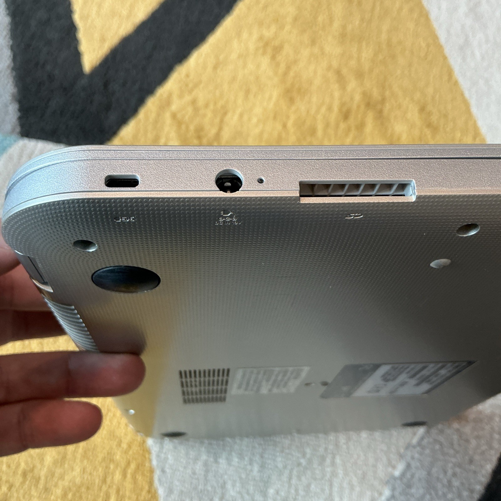 Toshiba Chromebook CB30-A3120 13.3″ CELERON 2955U 1.4ghz 2gb 16gb SSD