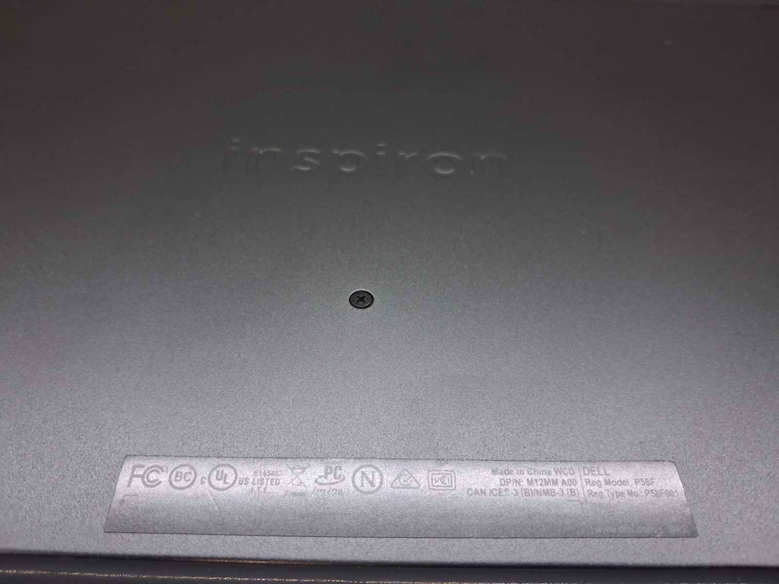 Dell Inspiron 7579 15.6″ FHD 2-in-1 i7-7500U 2.7GHz 8GB RAM 512GB M.2 W11H READ
