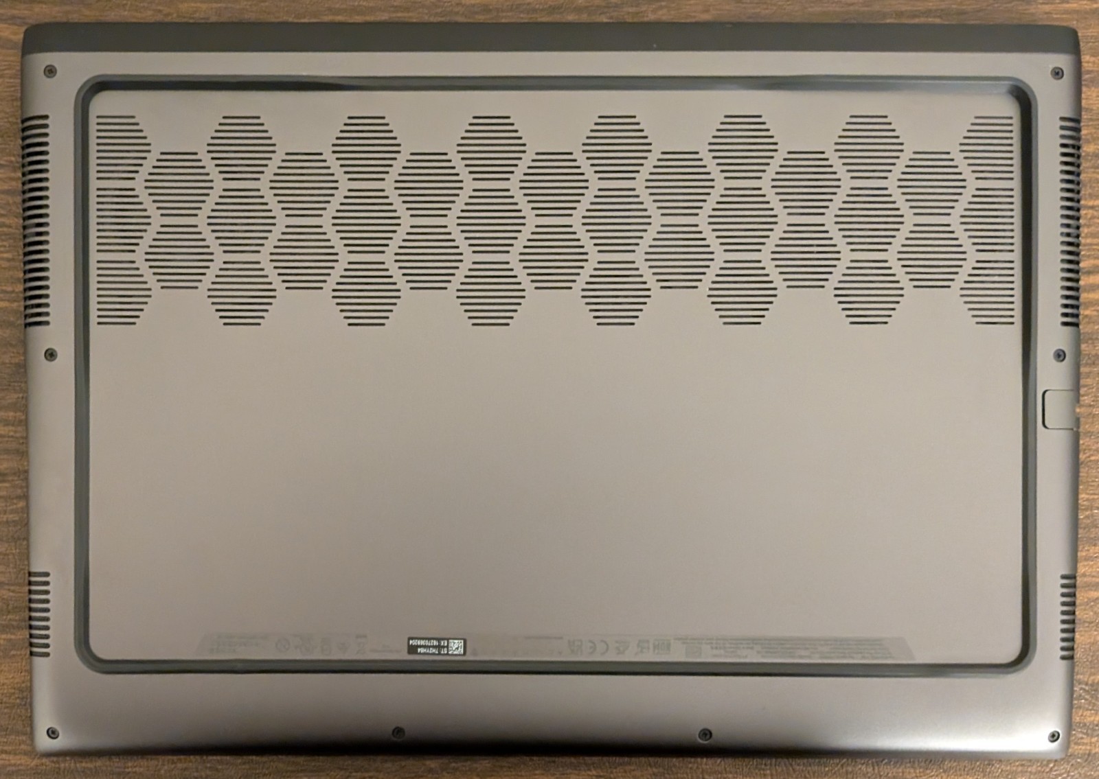 Alienware m16 R2 16” QHD+ 240Hz (Core Ultra 7 155H, 16GB/1TB, RTX 4070) Laptop