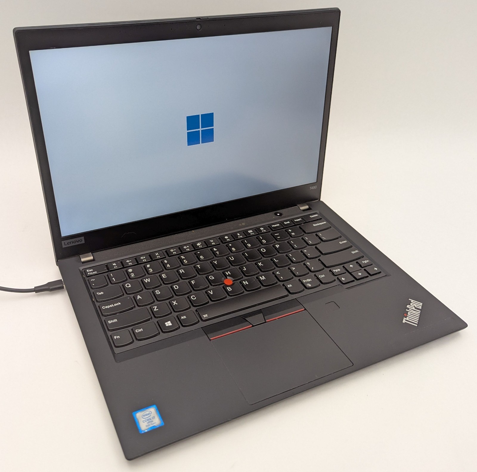 Lenovo ThinkPad T490 14″ Laptop i7-8665U 1.90GHz 8GB RAM 500GB NVMe Windows 11