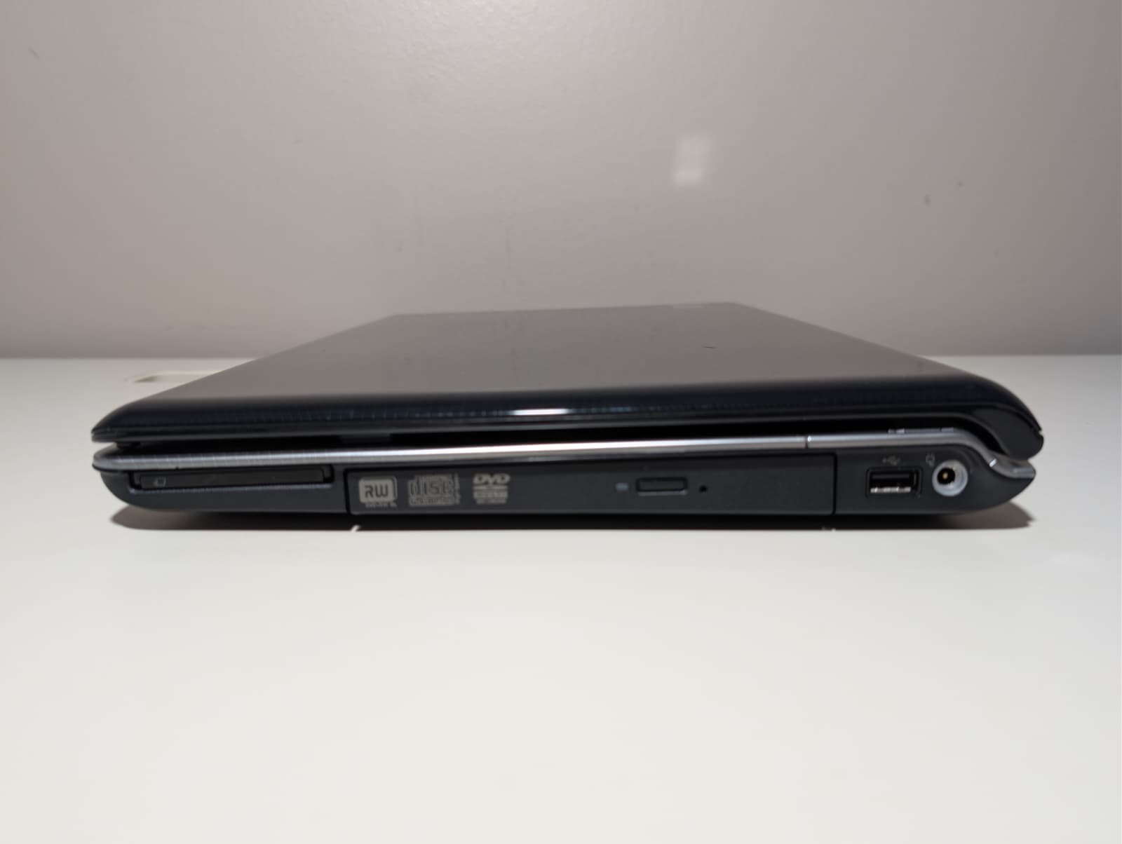 15″ HP Pavilion DV6000 | Pentium T2130 4GB RAM 500GB HD | Win XP Pro 32-Bit DVD