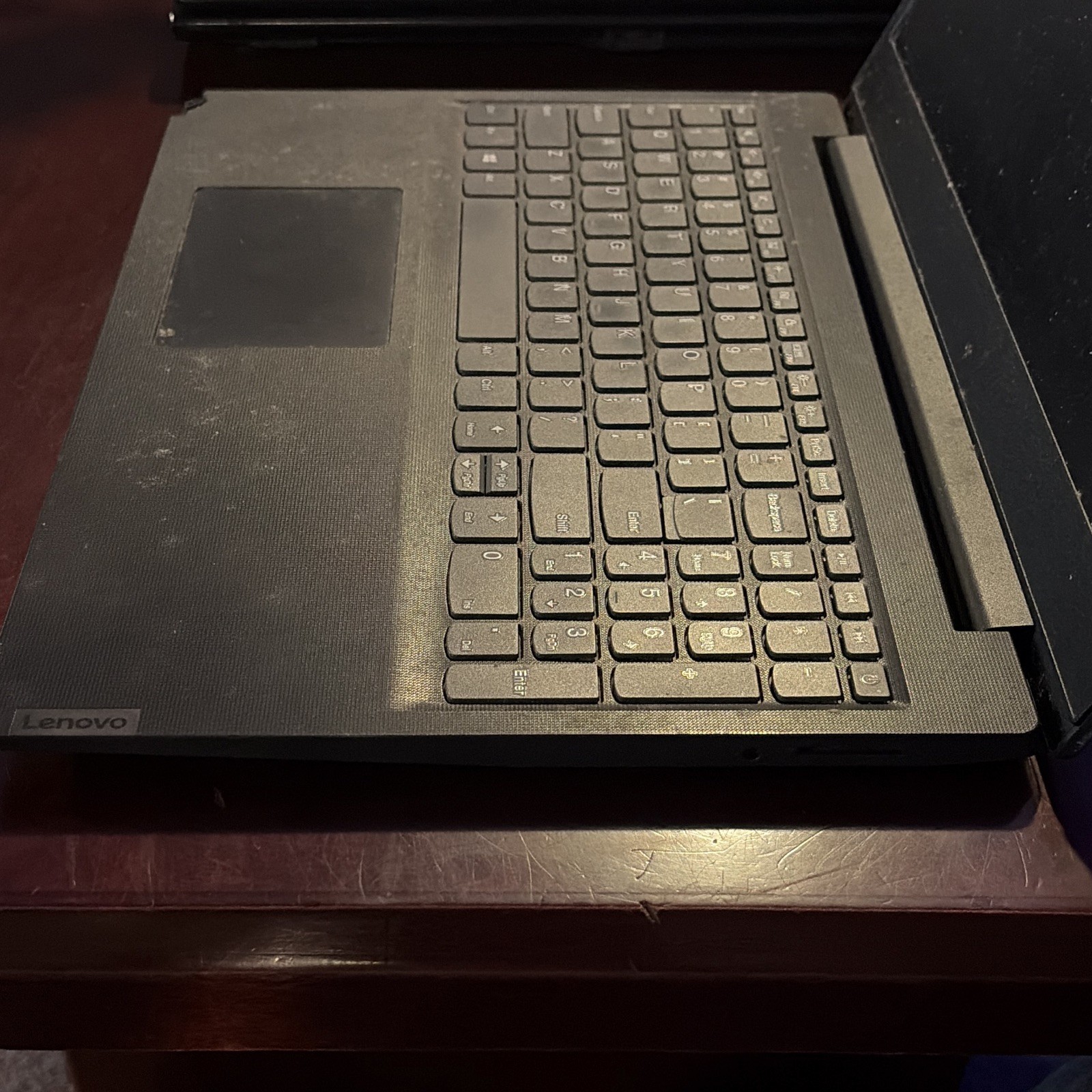 Lenovo IdeaPad S145-15AST 15.6″ AMD A6 2.2GHz 8GB 1TB HDD Radeon R4 Black