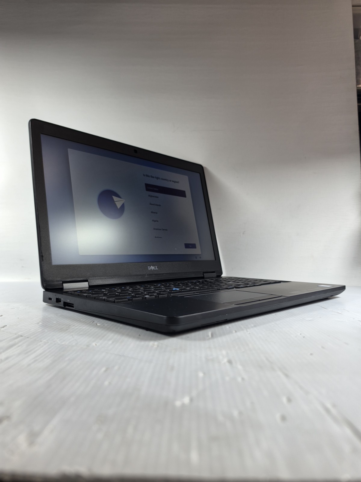 DELL Latitude 5580 15.6″ Intel i5-6440 2.6GHz 16GB 500GB Windows 11 Laptop