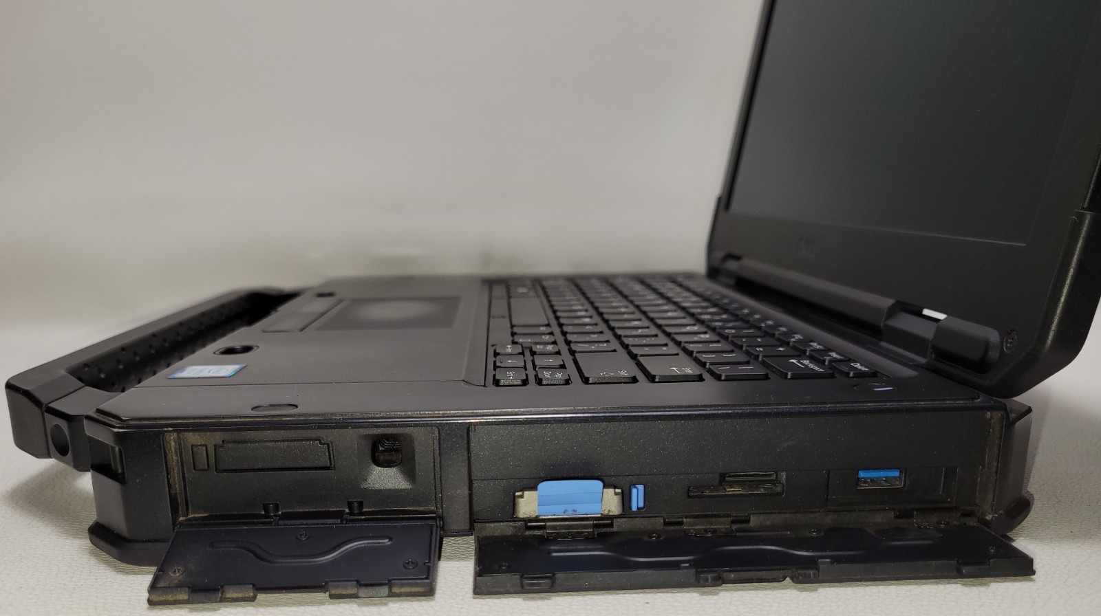 Dell Latitude Rugged 5424 i5-8Gen 16GB RAM 256GB SSD NO ADAPTER (UID TED5A3EF81)