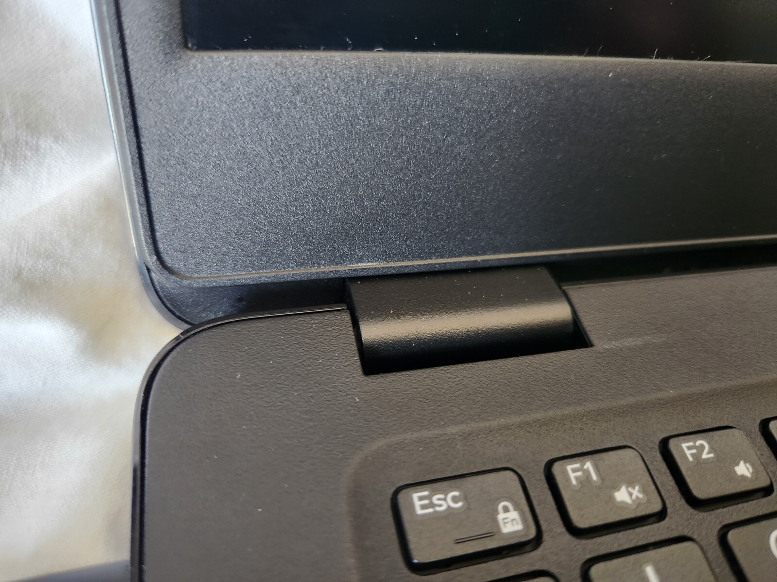 Dell Latitude 3400 Intel Core i-5 – 14″ Laptop 256GB NVMe SSD 16GB RAM 1080 HDMI