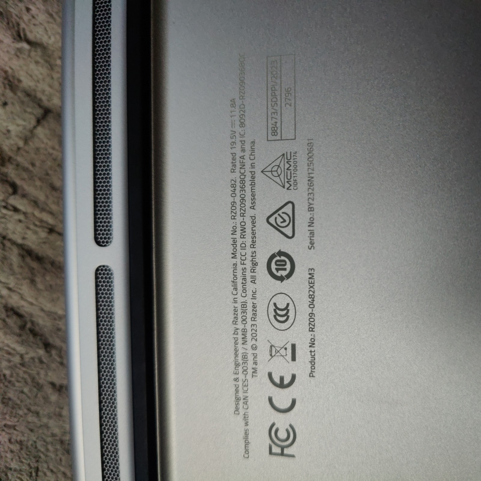 Razer Blade 14 QHD+ 4.0 GHz Ryzen 9 7940HS 16GB 1TB SSD RTX 4070 Excellent