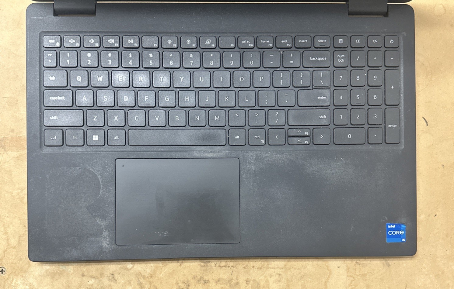 Dell Latitude 3520 15.6″ Laptop i5-1135G7 8GB RAM No SSD/OS