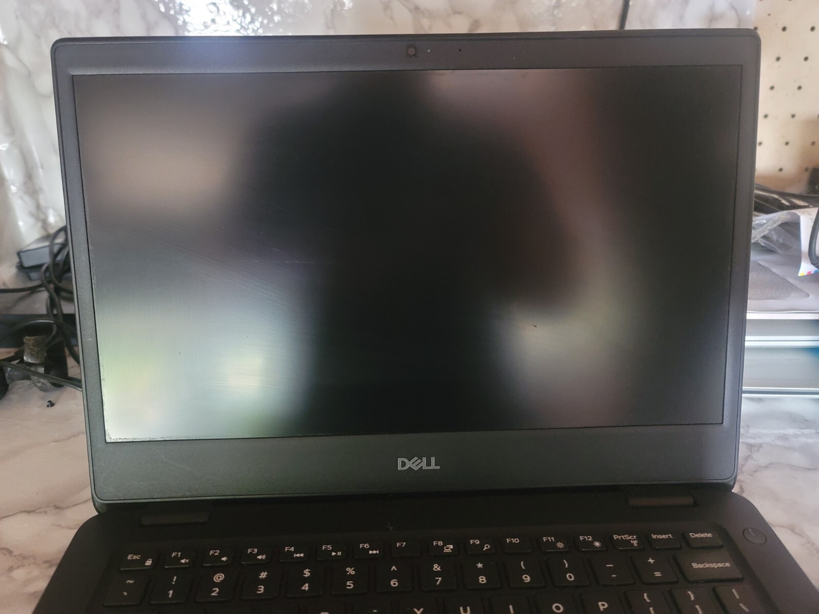 Dell Latitude 3400 14″ Laptop i5-8265U 16GB Ram 256GB SSD Win 11 Pro
