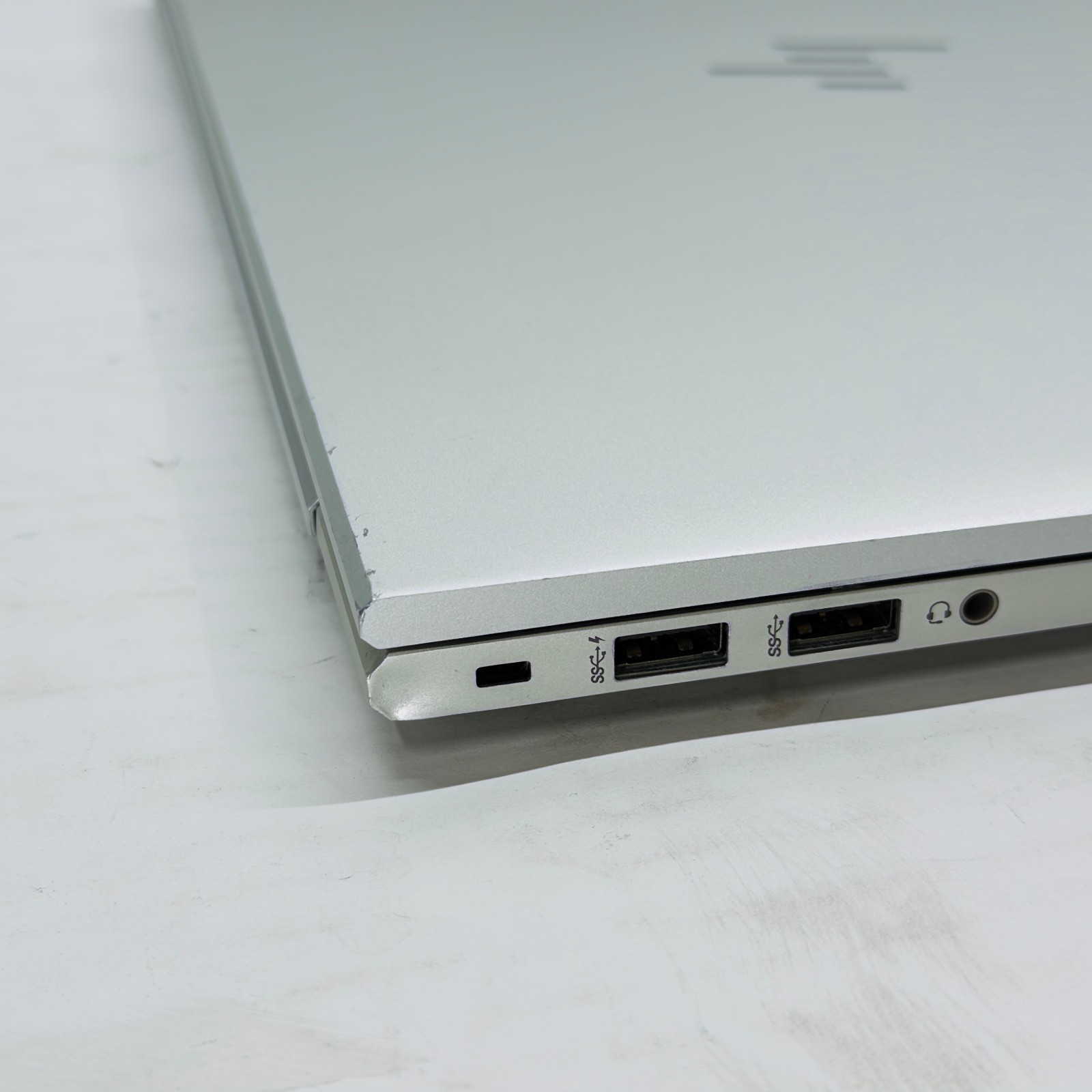 HP EliteBook 840 G7 i7-10510U 4c 8t NO RAM OR STORAGE CRACKED DISPLAY