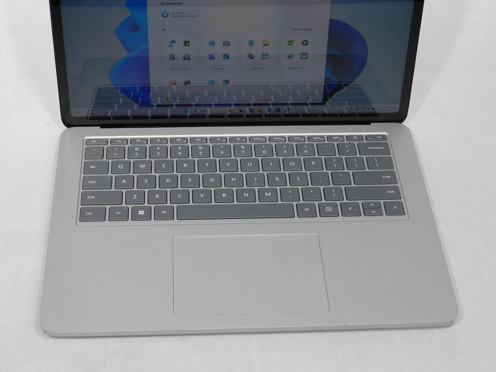 MICROSOFT Surface Laptop Studio | i7-11370H | 512GB SSD | 16GB | B+ | RTX3050 Ti