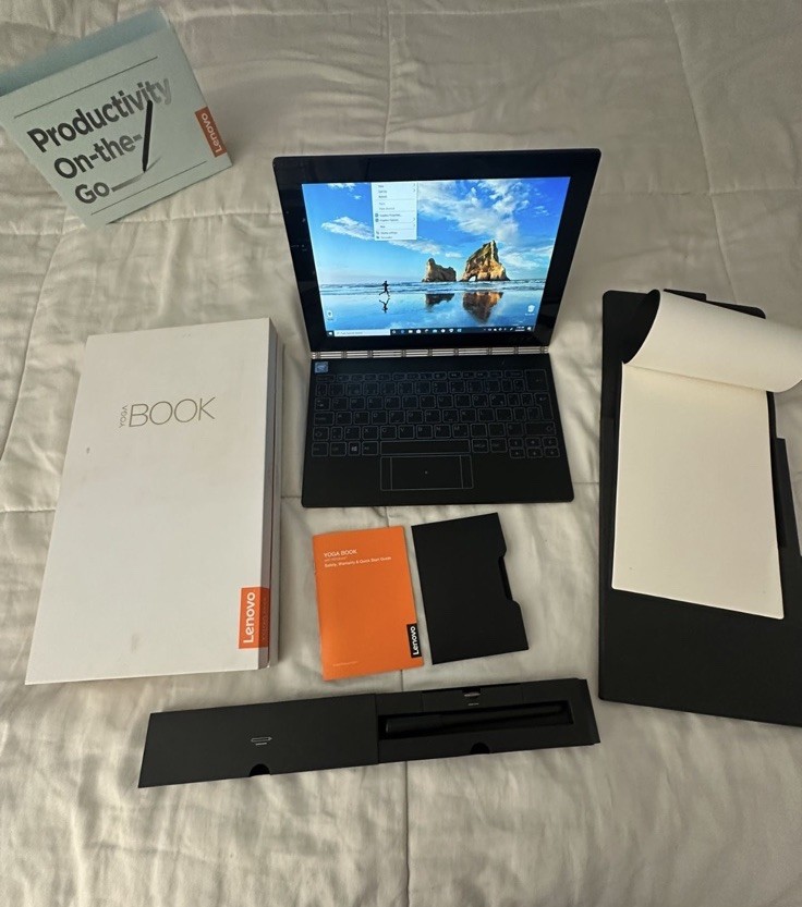 Lenovo Yoga Book YB1-X90F Atom X5-Z8550, 4GB RAM, 64GB Storage