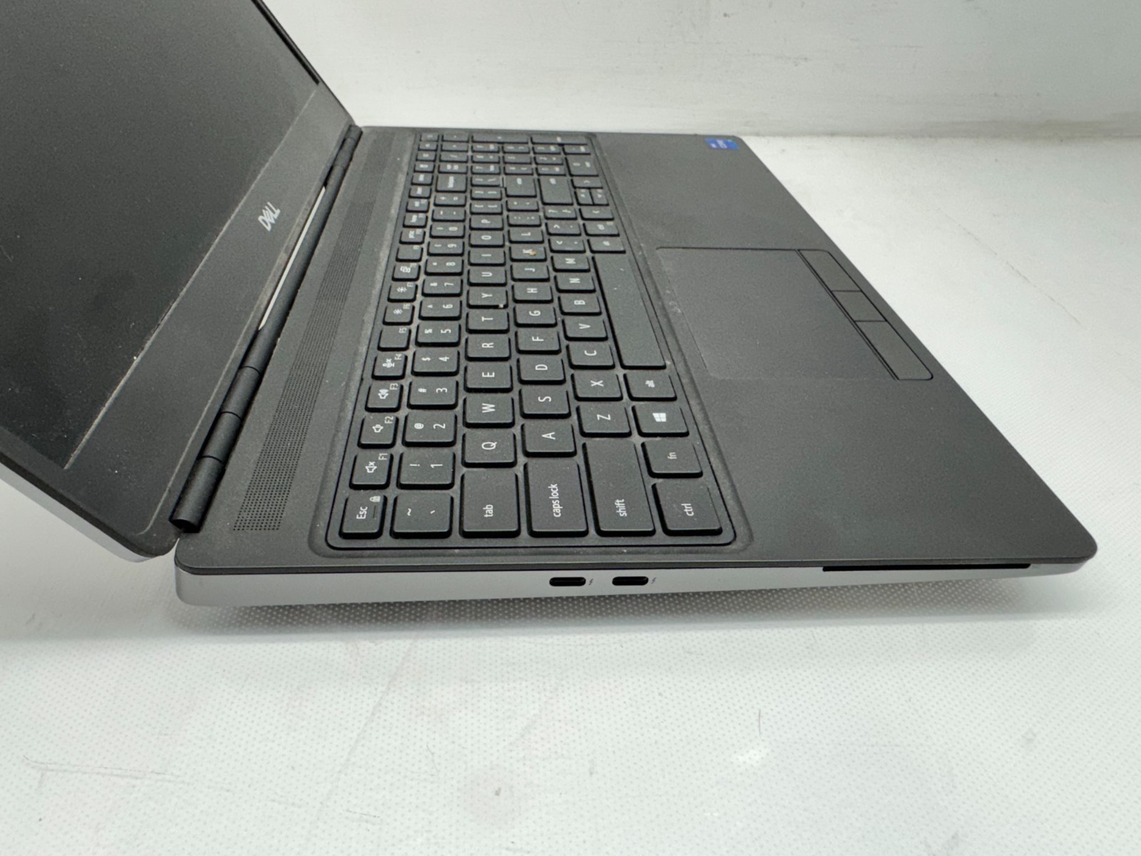 Dell Precision 7560 15.6″ LT i7-11800H@2.30GHz 32GB 500GB SSD Win11 No Battery