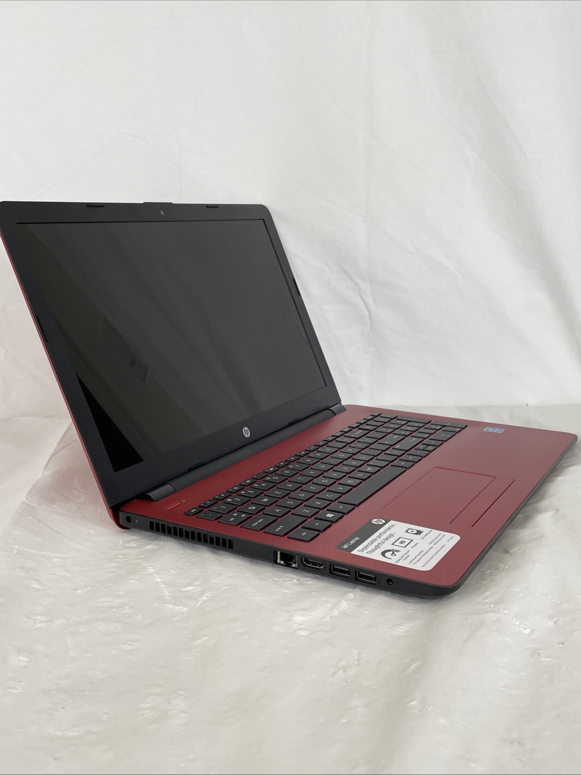 HP 15-bs234wm 15.6″ Laptop | Pentium Silver N5000 1.1GHz | RAM: 8GB | No OS/HDD