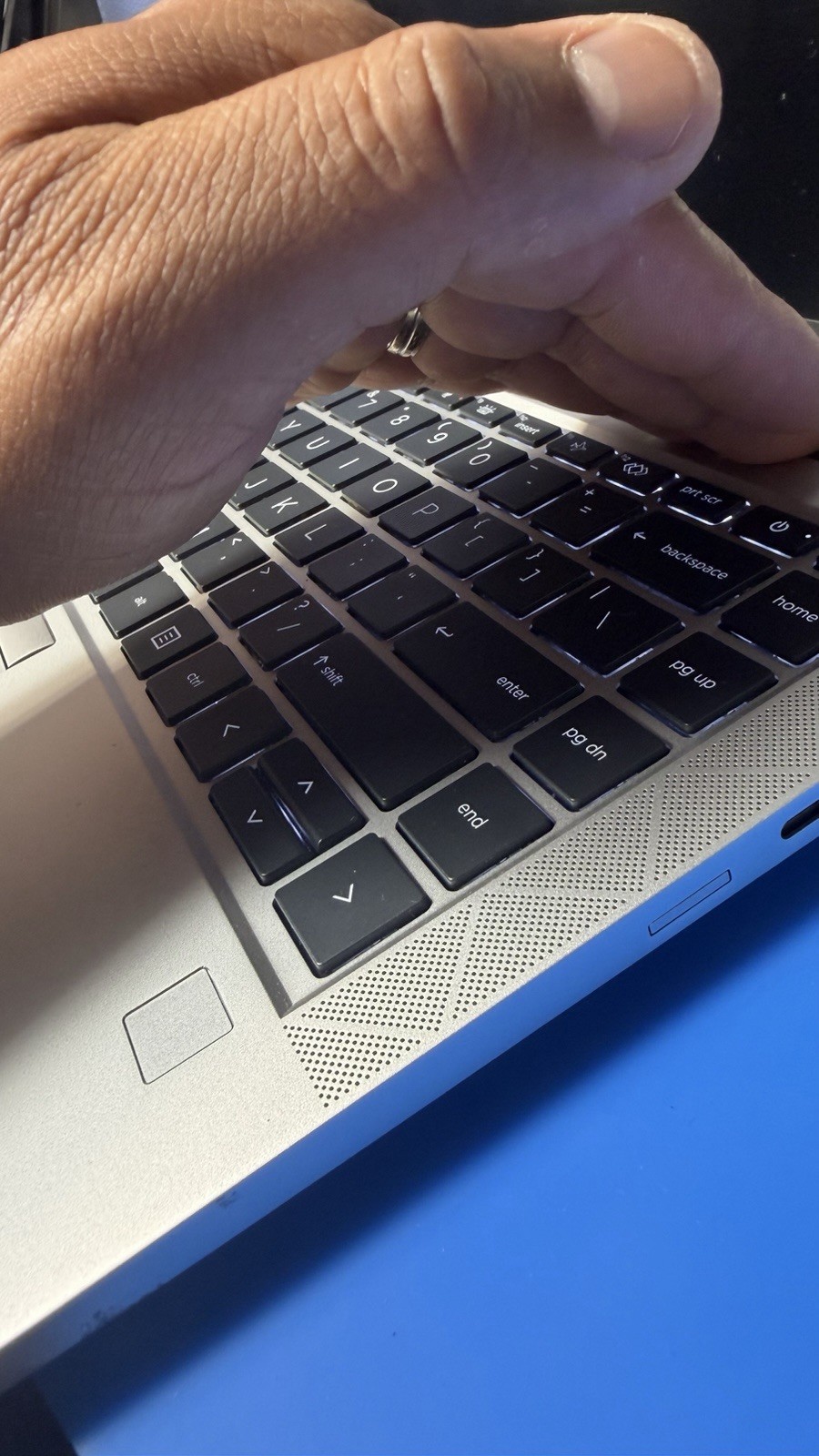 HP EliteBook 840 G7 i5 Laptop Works Needs Screen No RAM No SSD