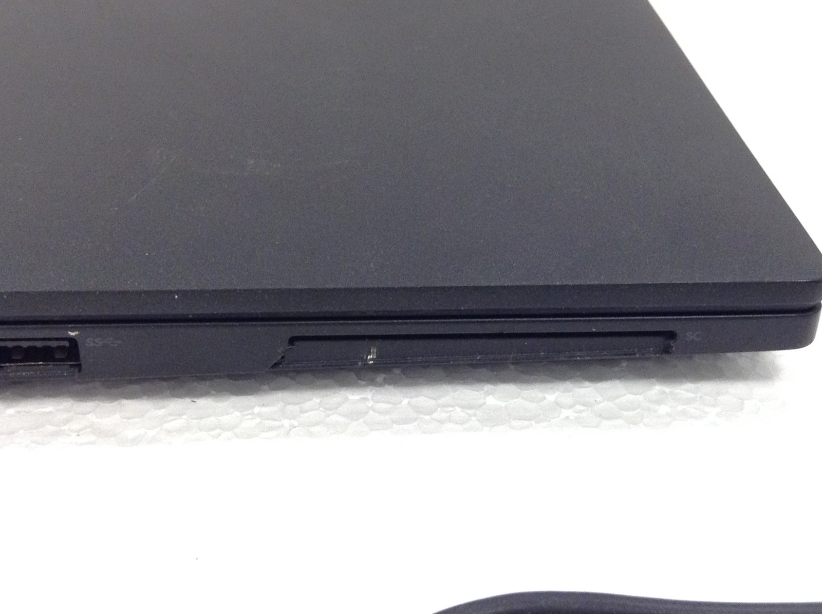 Dell Latitude 7490 Laptop i5-8350U 1.70GHz 14″ FHD, No RAM WiFi AC Adapter & HDD