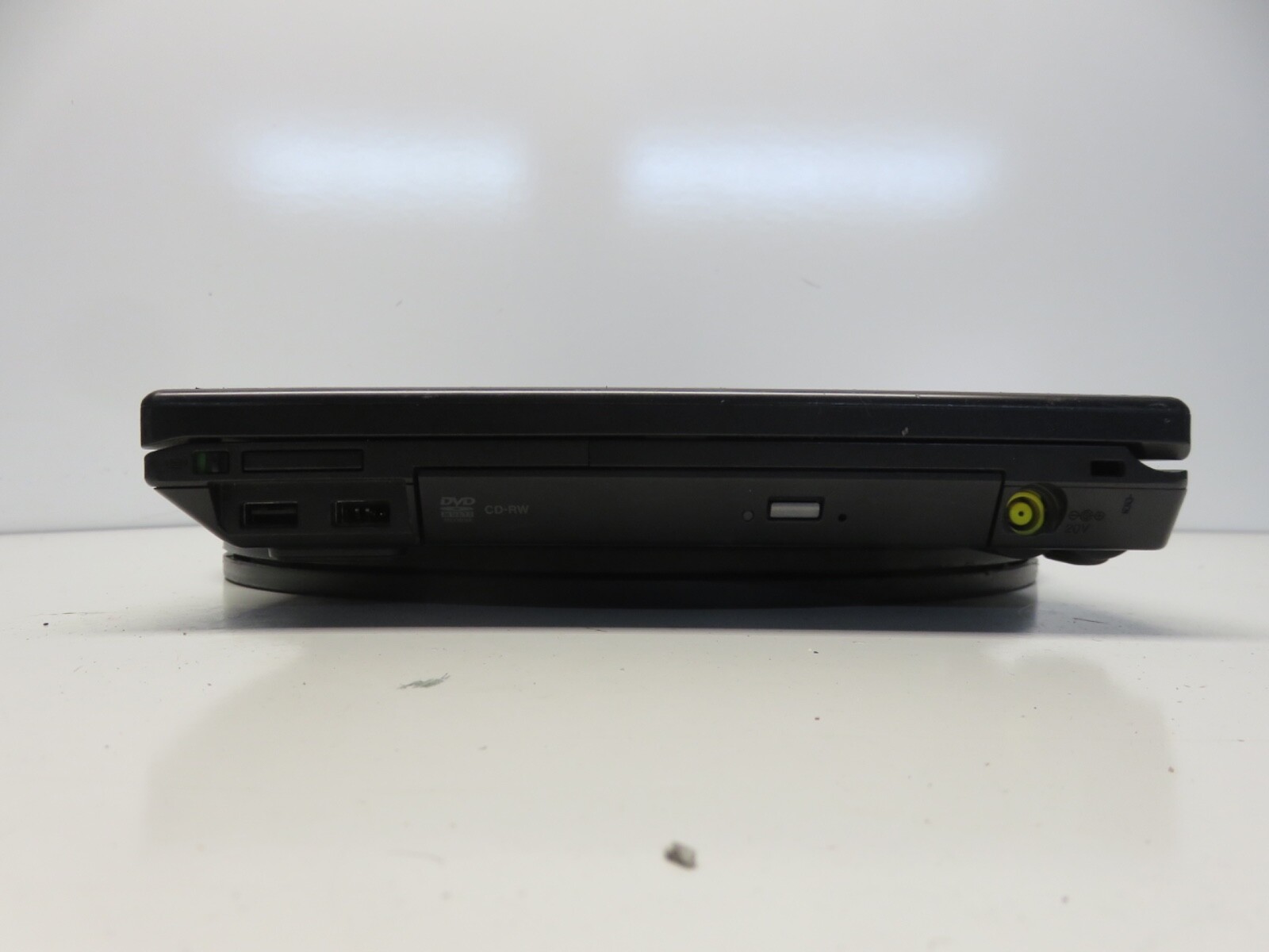 Lenovo ThinkPad L412 Intel i5-M520 2400MHz 4 GB NO HDD No Batt