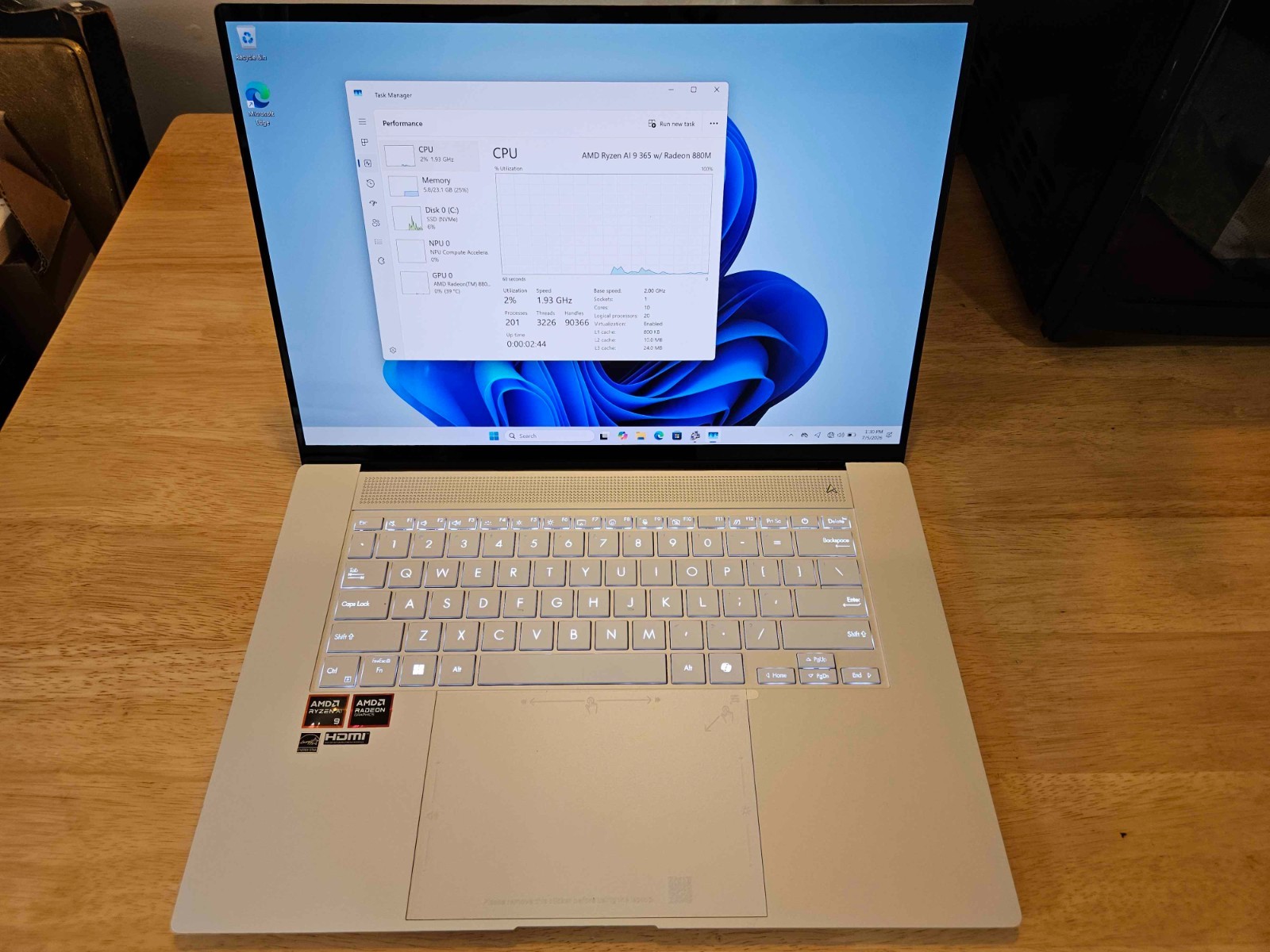 ASUS Zenbook S 16 16” 3K OLED Touchscreen 120Hz AMD Ryzen AI 9 365 24GB 1TB SSD