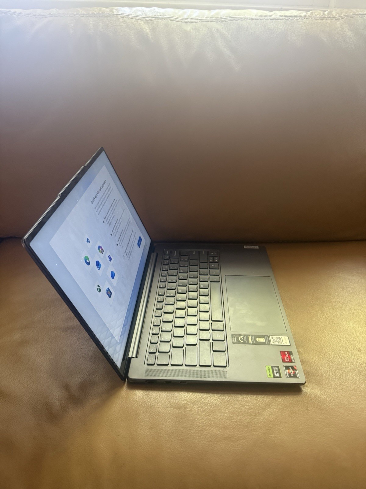 Lenovo Slim Pro 7 14″ Laptop R7 7735HS/16GB/RTX 3050 6G/SSD512GB/2.5K/Touch/90Hz