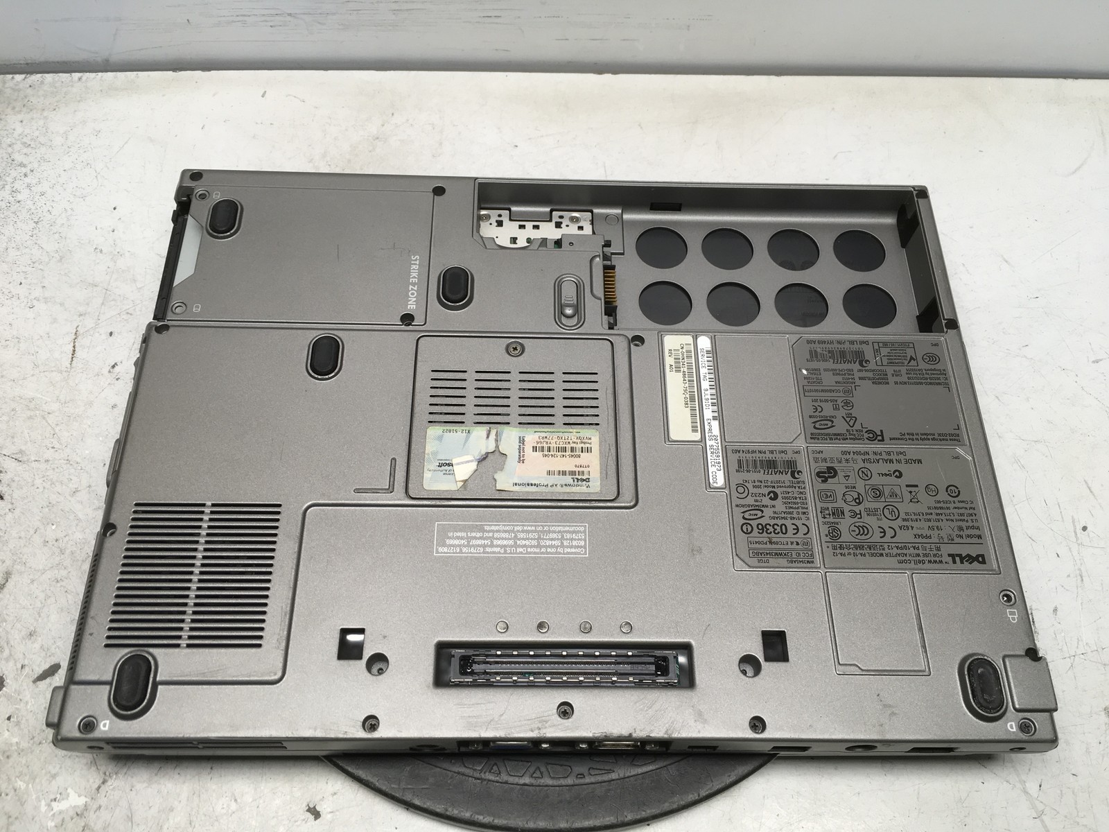 Dell Latitude D830 Intel Core 2 Duo 06FA 2.2GHz 2 GB NO HDD No Batt