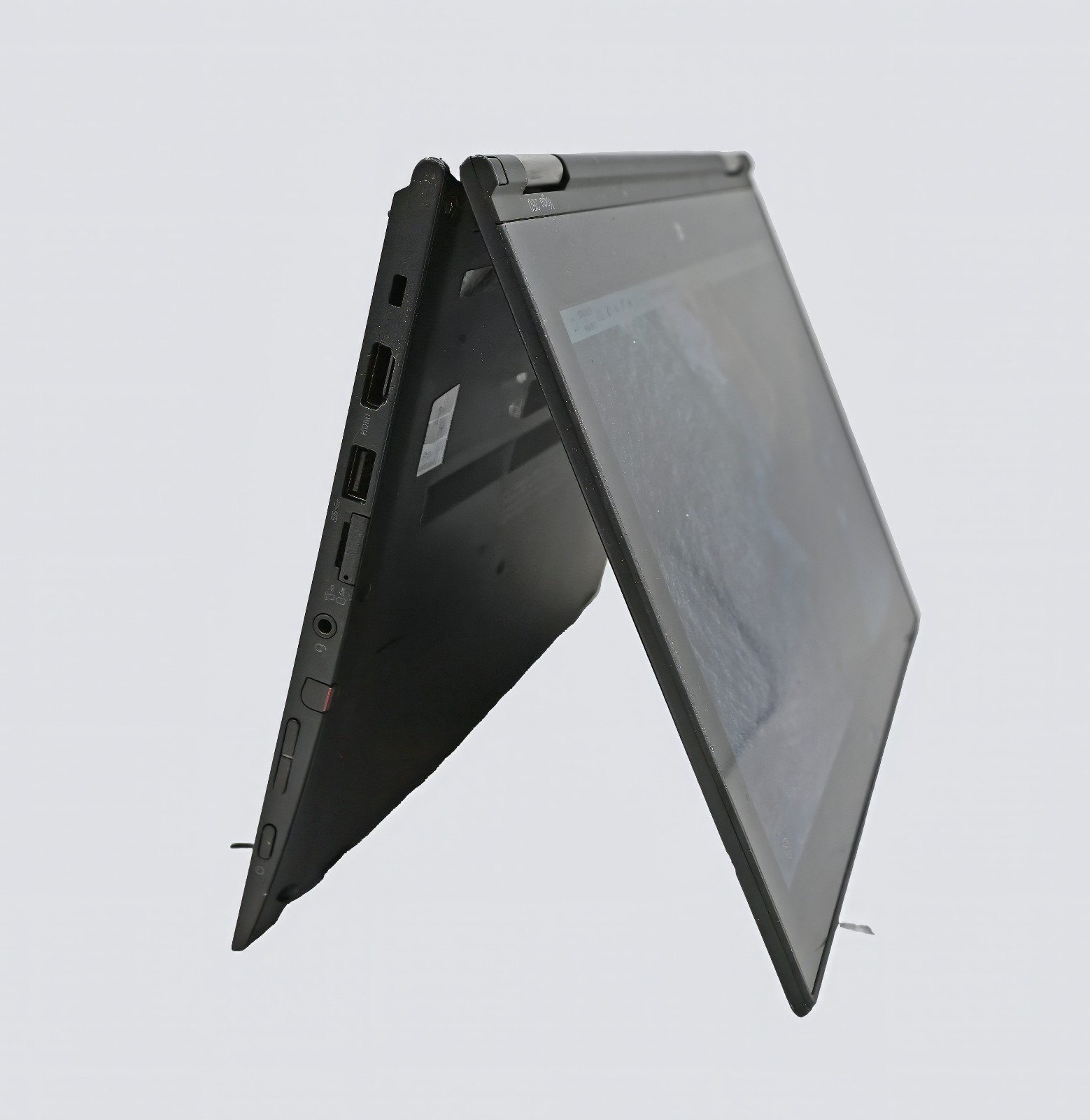 Lenovo Thinkpad Yoga 370 (2-in-1) i5-7200u 2.5GHz 8GB RAM 128GB SSD Windows 10 P