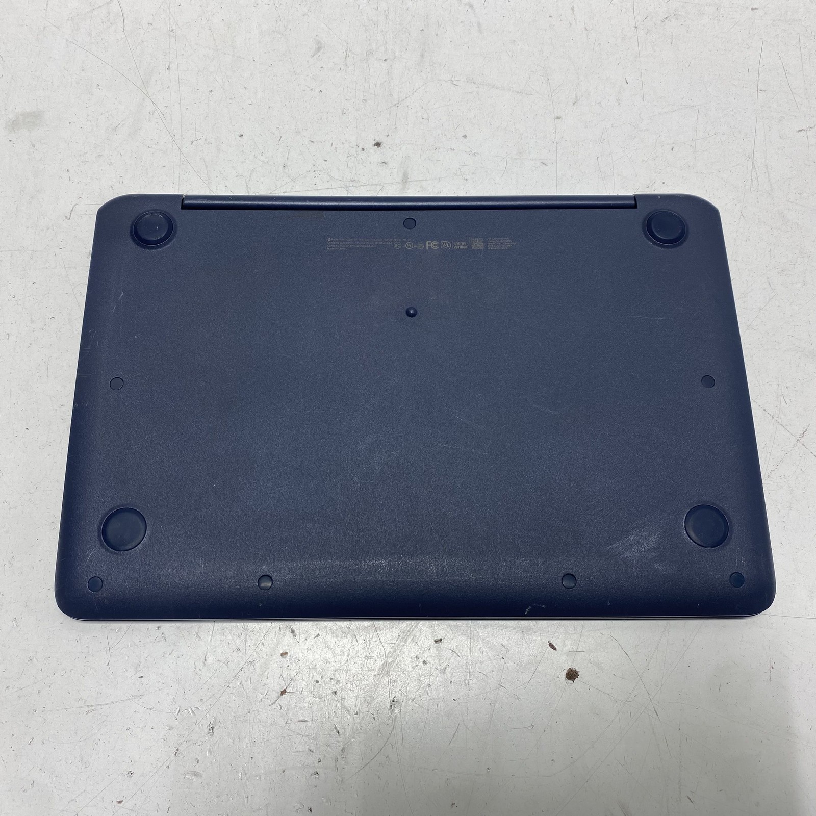 HP Chromebook 14-db0031nr 14″ Laptop Blue ChromeOS B&O Audio Powers On
