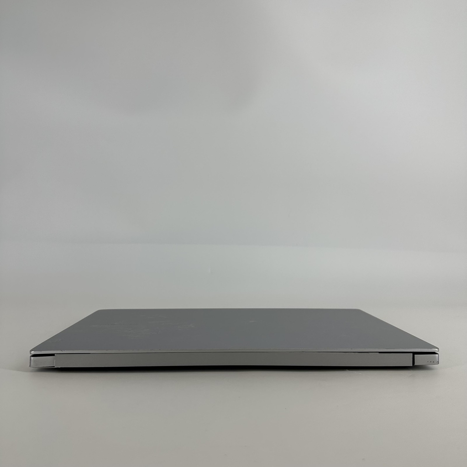 Samsung Galaxy Book4 15 Silver FHD 1.8 GHz Core 7 150U 16GB 512GB SSD FRAME GA