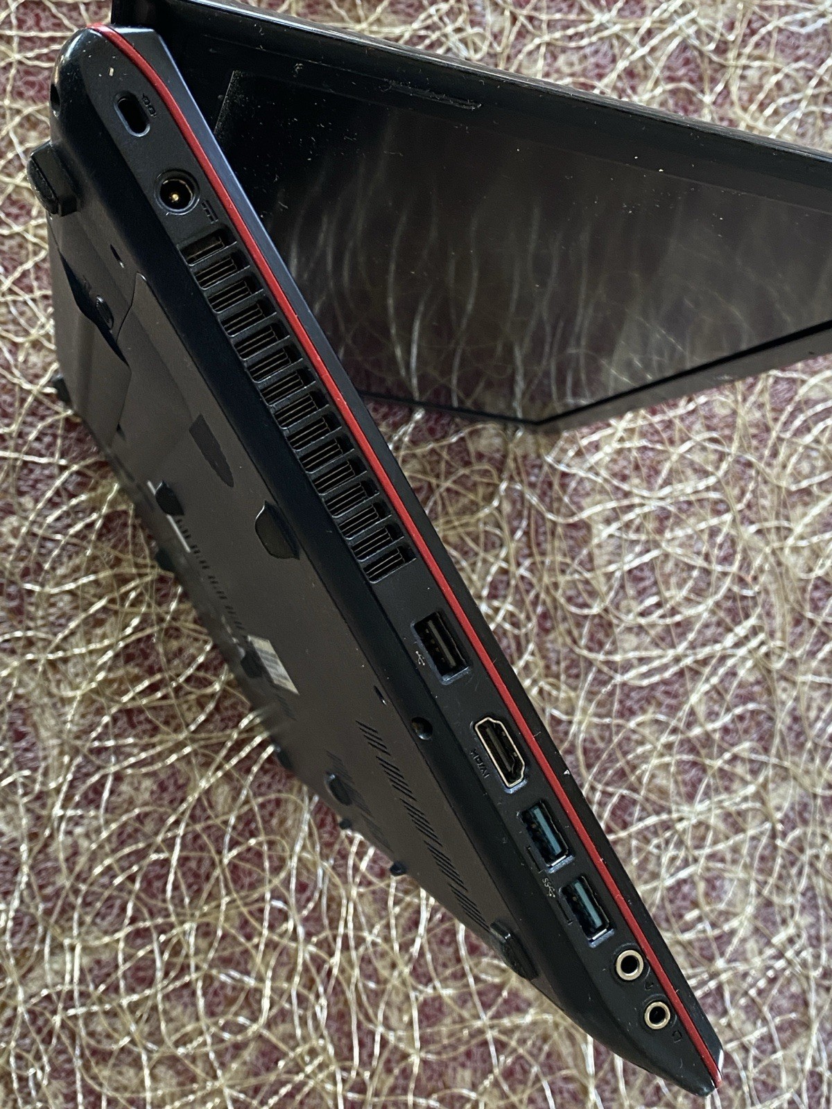 MSI Notebook MS-16GC Intel Core i7-4700MQ 2.4GHz 12GB RAM 500GB HD Win 10