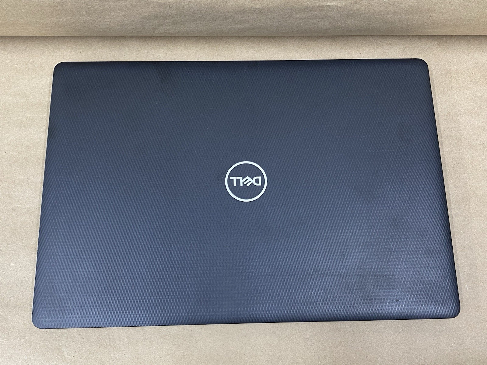 Dell Inspiron 3593 – 16″ HD – Touch – i3-1005G1 – 8GB – 256GB – Win 10 – READ