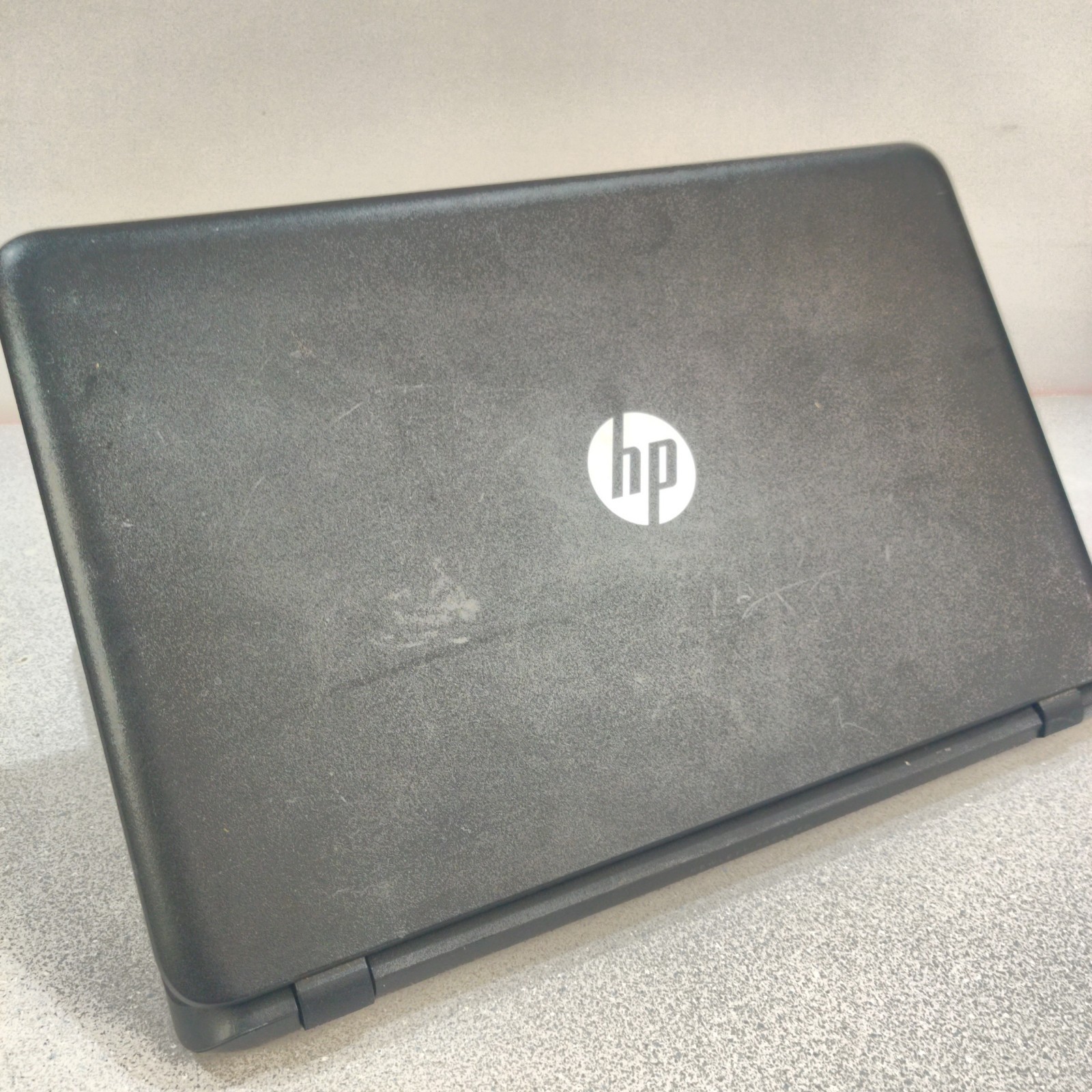 HP 15-f010wm Laptop N2830 2.16 GHZ 4GB RAM 256GB SATA SSD WIN10H NO BATTERY/AC