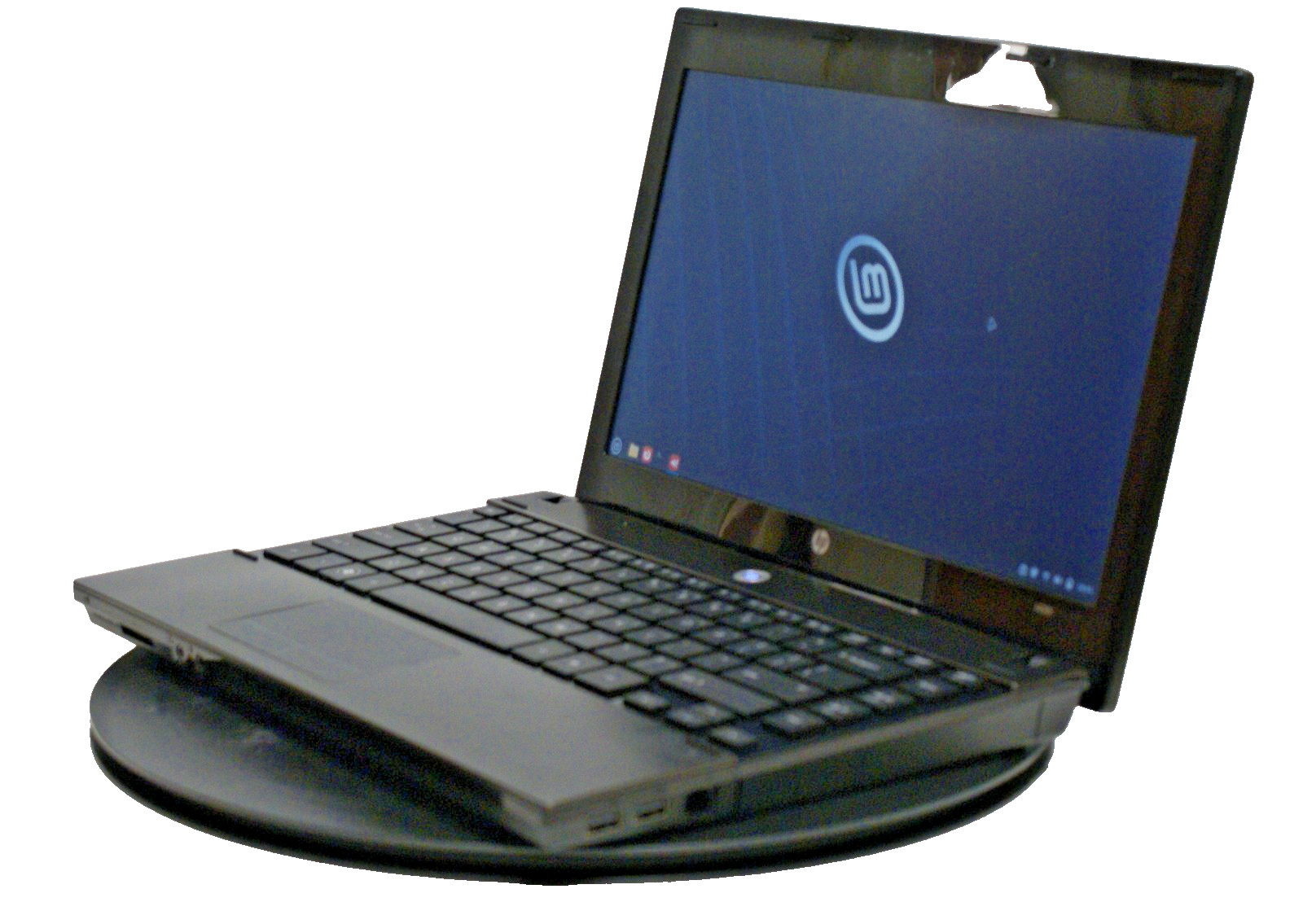 HP 4320t Celeron P4500 8GB 128GB SSD Linux Mint GIMP LibreOffice with Charger