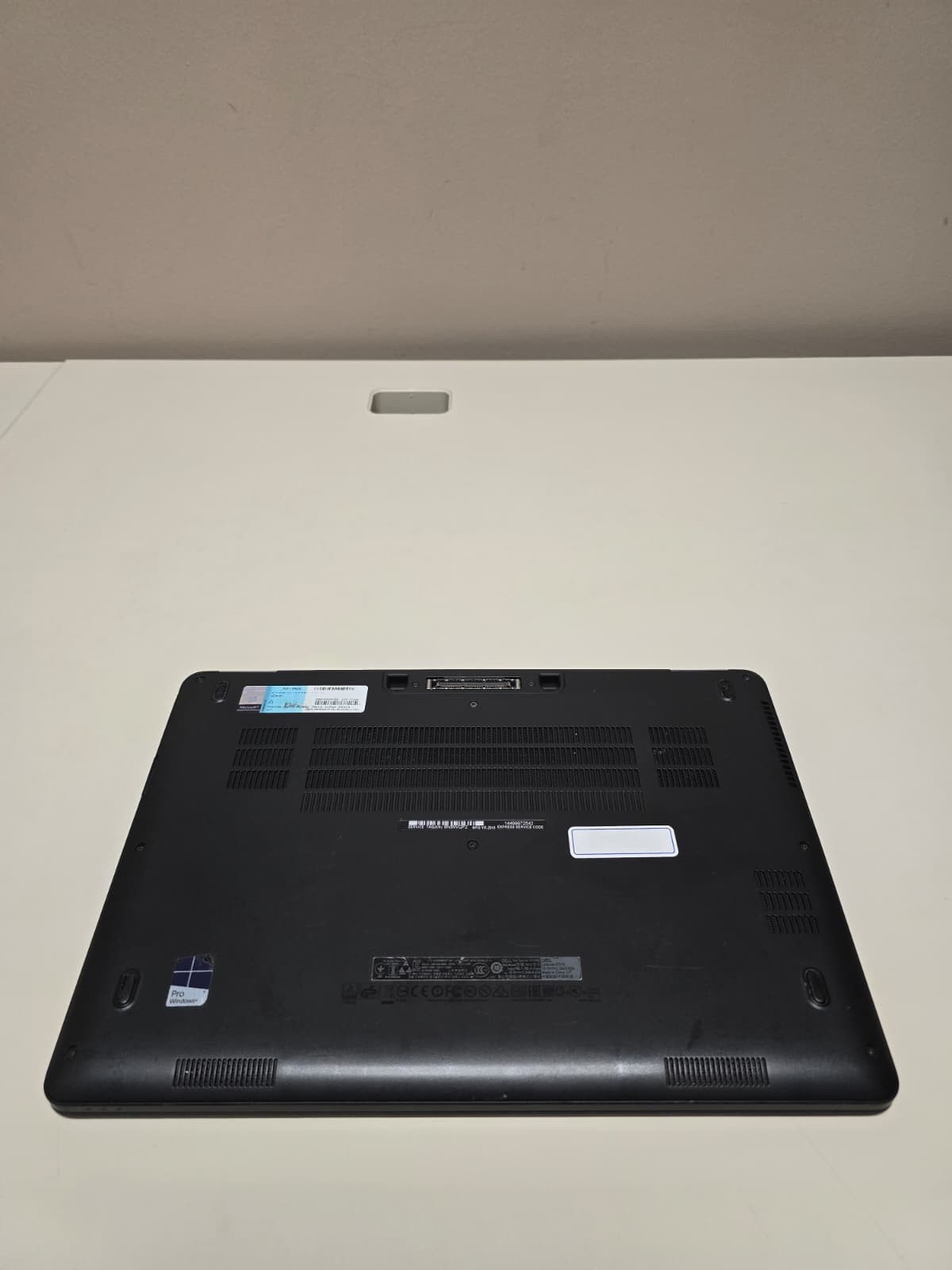 Dell Latitude E7470 | i5 6th Gen 8GB RAM 256GB NVMe SSD | FHD Backlit Win 11 Pro
