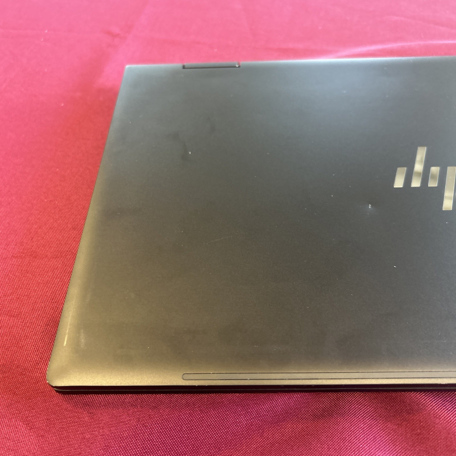 HP Envy x360 2-in-1 Laptop 15.6″ FHD Touch Ryzen 5 4500 8gigs 256 SSD W11Home