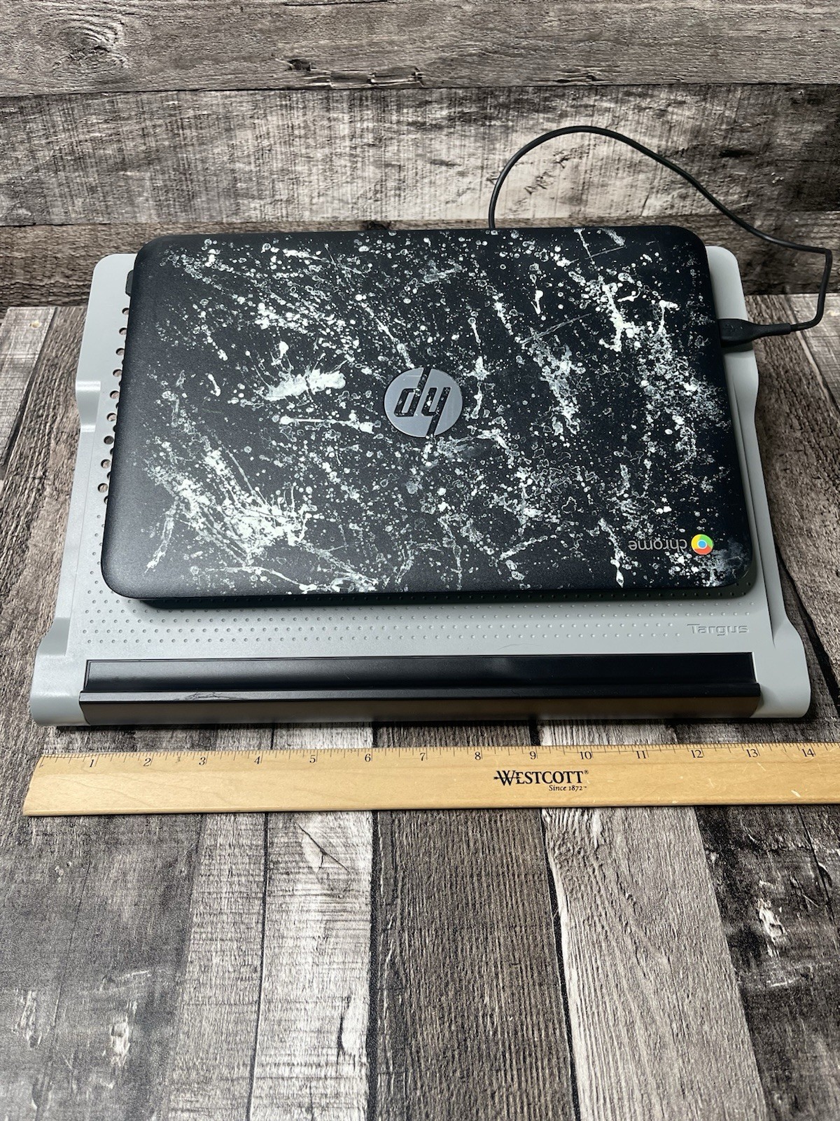 HP Chromebook 11 G4 11.6 Inch And TERGUS AWE84. Very Unique Paint On The Cover