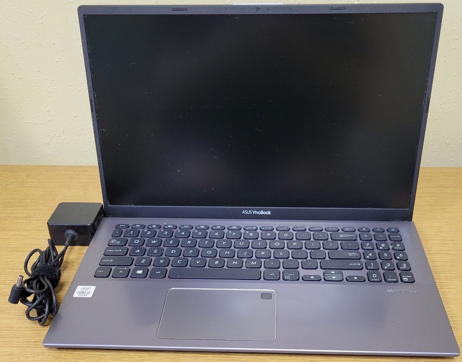 Asus VivoBook F512J i3-1005G1 1.20GHz 8GB DDR4 256GB NVMe NO OS/HDD