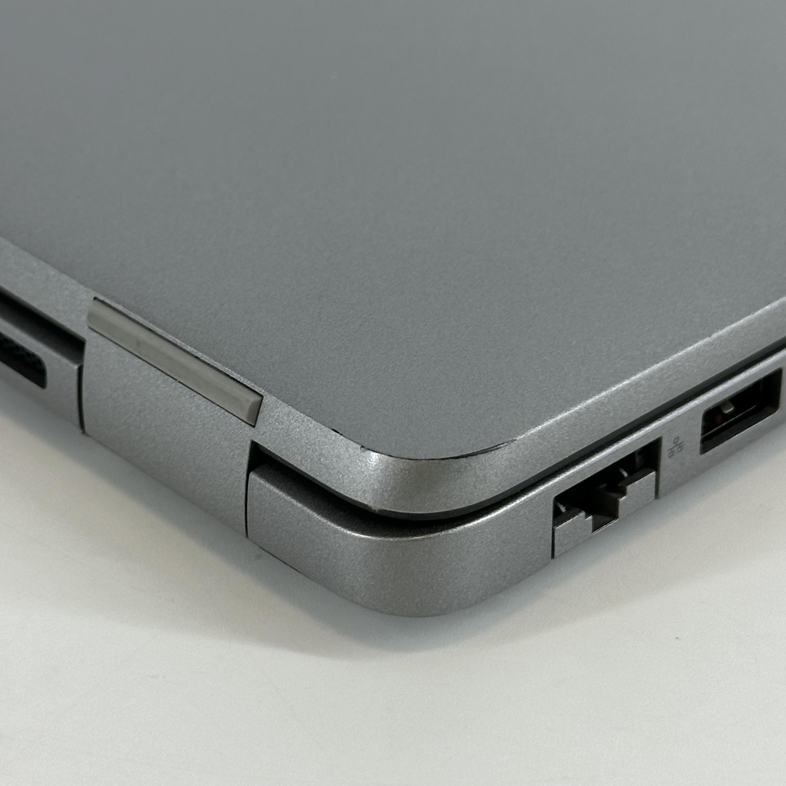 Dell Latitude 5440 14 2023 Gray FHD 1.7 GHz i7-1355U 32GB 512GB SSD Very Good