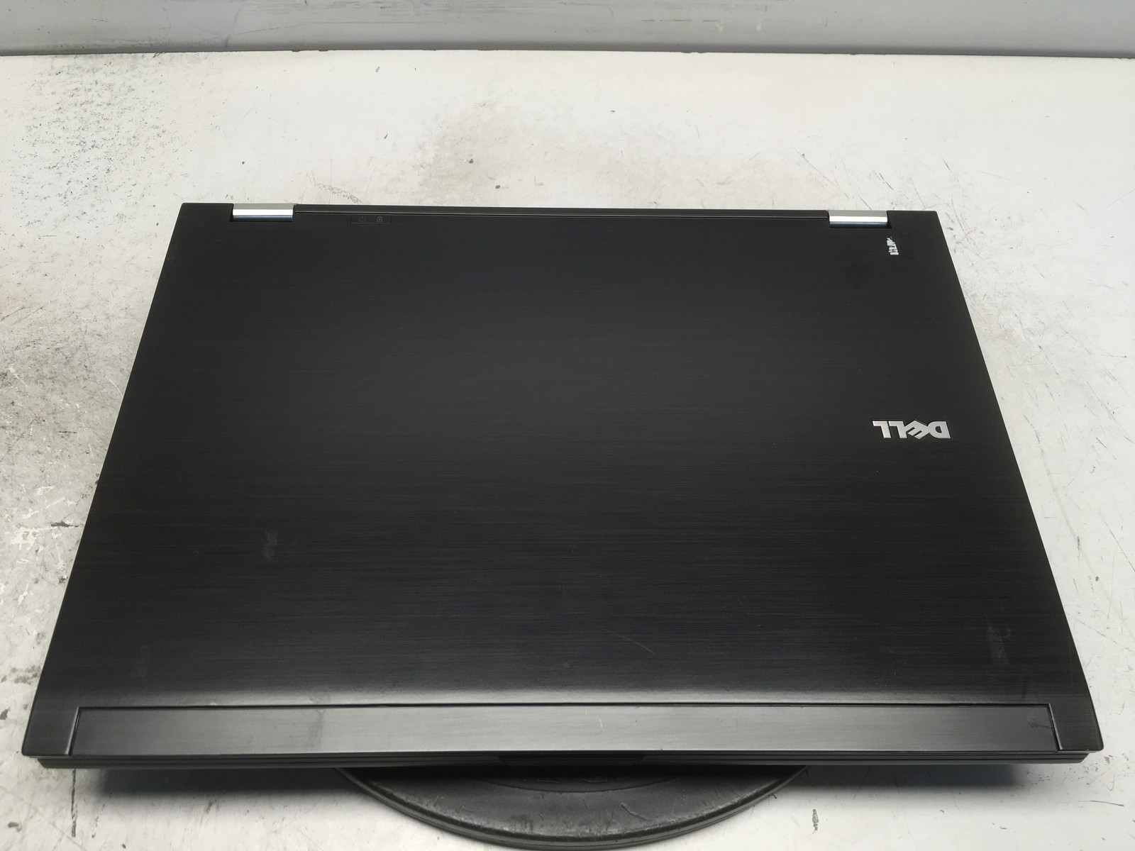 Dell Latitude E6500 Intel Core 2 Duo P8400 2.26GHz 1 GB NO HDD No Batt