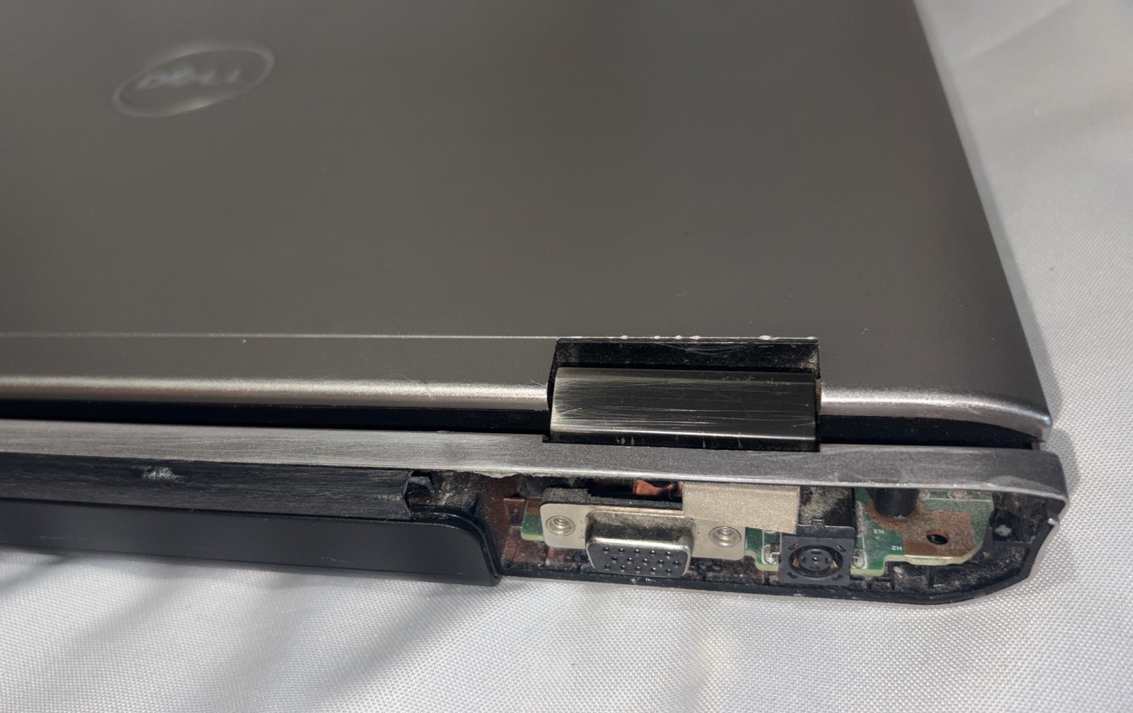 UNTESTED – Dell Vostro 3550 Laptop – FOR PARTS OR REPAIR – AS-IS