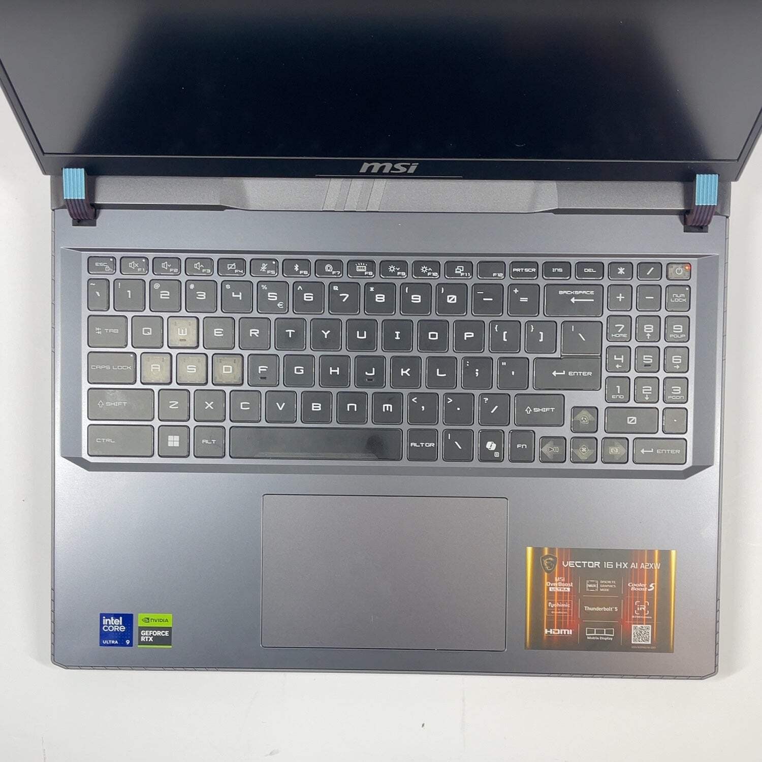 MSI Vector 16 HX AI A2XWGG 16″ Core Ultra 9 275HX 32GB RAM 1TB GeForce RTX 5070