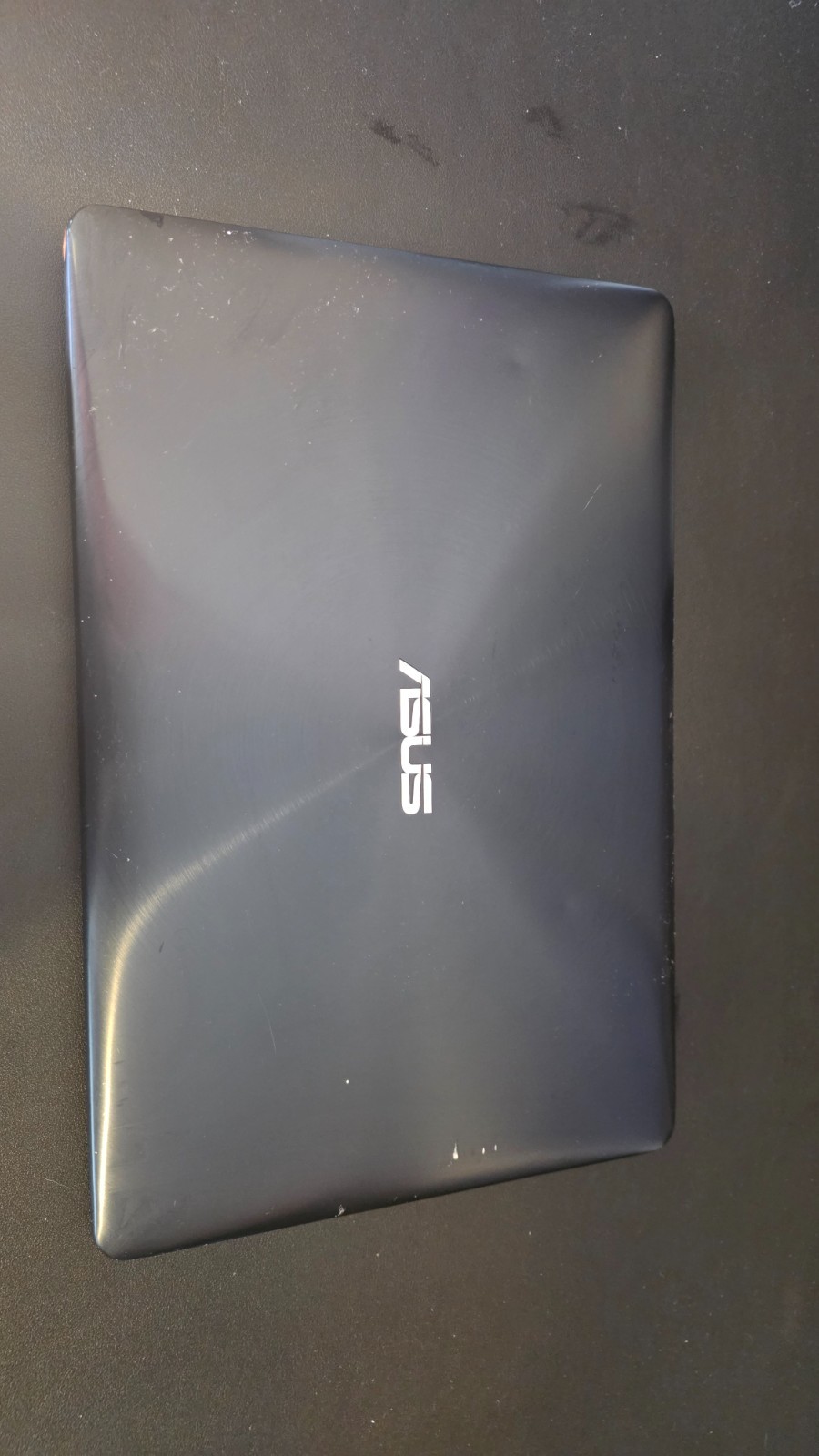ASUS Zenbook Pro 15 UX580GE i9-8950HK 2TB Disk 16GB RAM Fingerprint + Screenpad