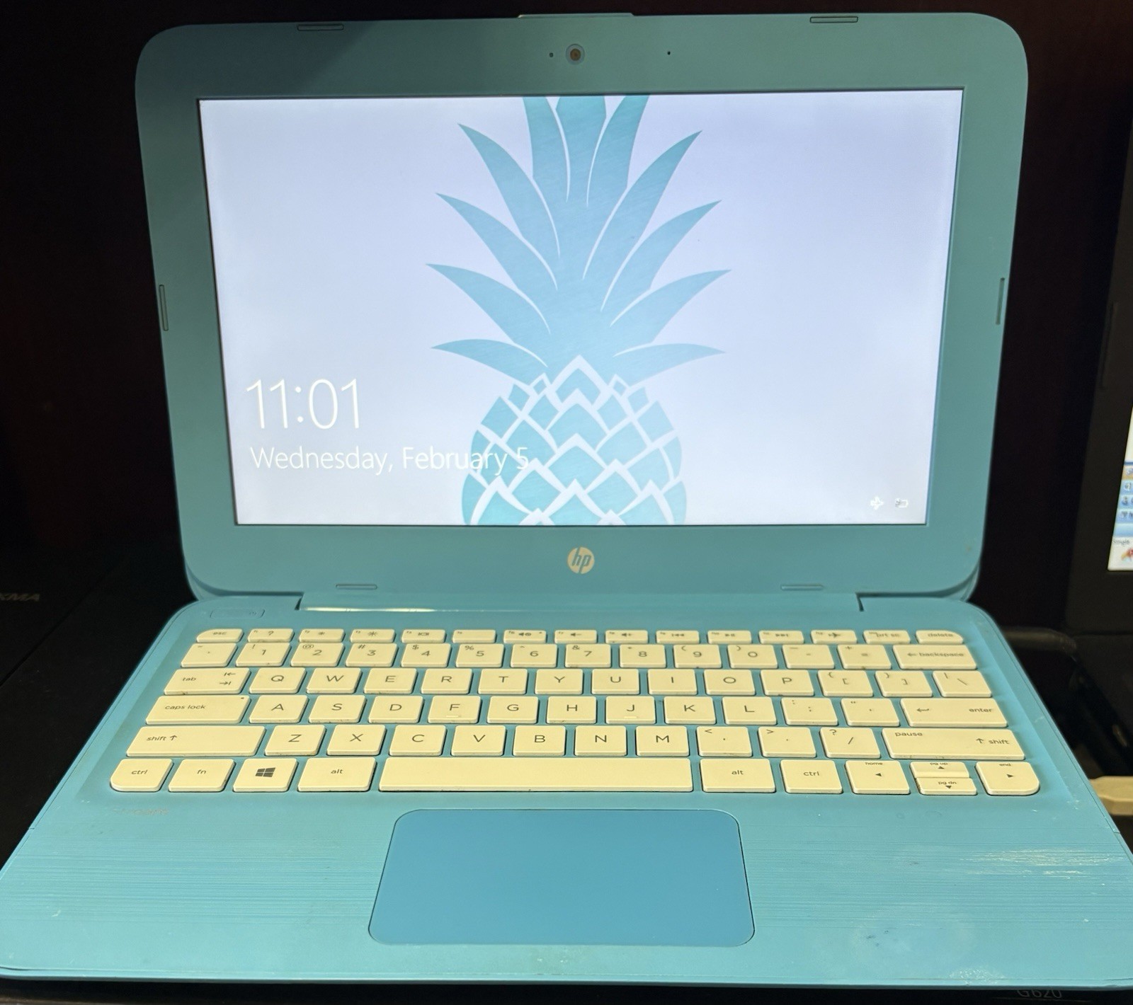 HP Stream 11-cb011wm laptop. 14” Screen W/ Windows 10 OS. Intel N 3060 Processor