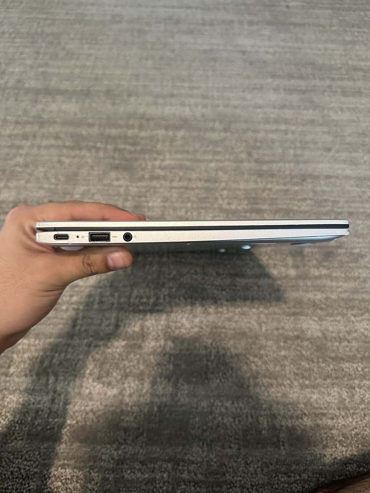ASUS Chromebook C425 Clamshell 14″ C425TA-DH384 Silver