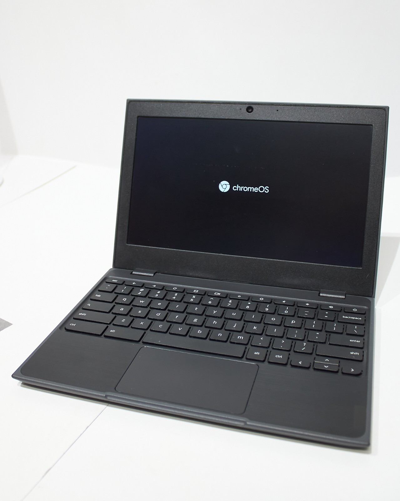 LENOVO 82CD0000US 100e Chromebook 2nd Gen 11.6″ HD A4-9120C 1.6GHz